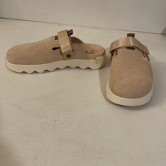 •SOLD• Sorel Viibe Clog - Picture 2 of 6